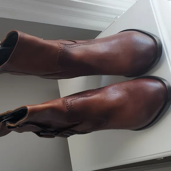 🔥❤️ Brand New‎ DIESEL size 9 Leather  Boots