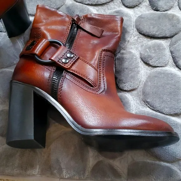 🔥❤️ Brand New‎ DIESEL size 9 Leather  Boots