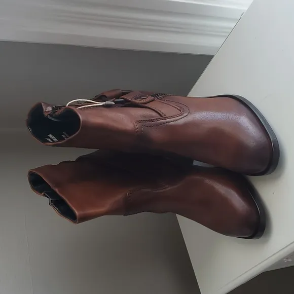 🔥❤️ Brand New‎ DIESEL size 9 Leather  Boots