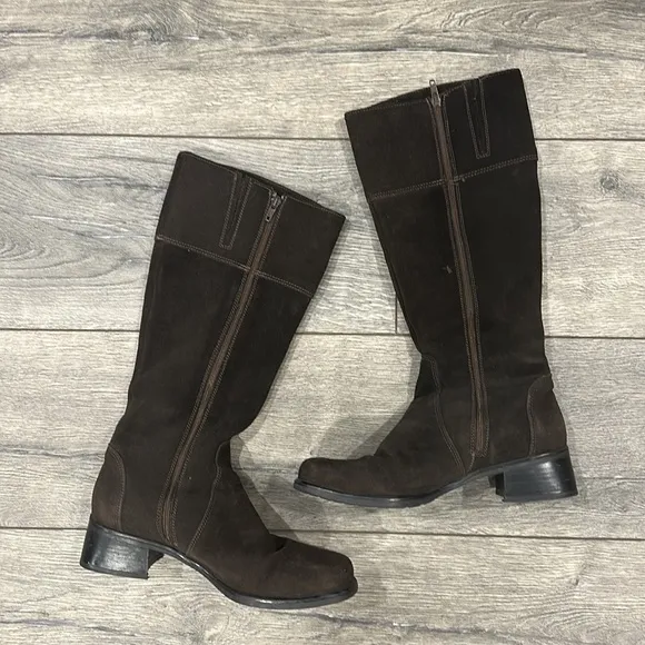 • la canadienne • Women’s Suede Brown Buckle Knee High Boots 8.5 Block Heel