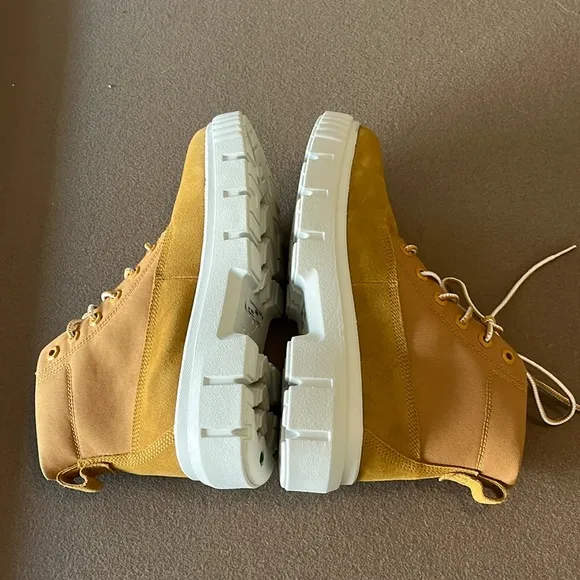 🆕 Timberland Greyfield Logo Round Toe Platform Lace Up Boots - Women’s 10 - NWT