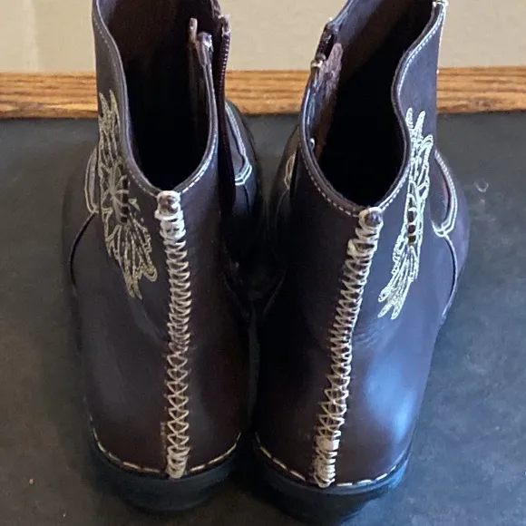 💜💜 Tsonga Leather Boots EUC Size 40