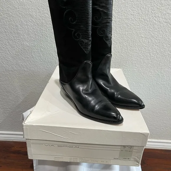 - Via Spiga Leather Boots size 6.5 m