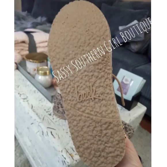 🆕⭐ Women's Beek at Anthropologie suede penguin shearling boots