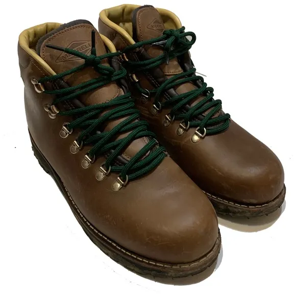 11 / Merrell Men’s Wilderness Leather Hiking Boots Outdoor Expedition Boots
