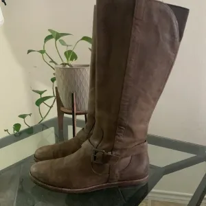 🔥1/2 of Summer Sale!🔥 COLE HAAN/NIKE AIR Collab.‘ Petra’ Leather Riding Boots