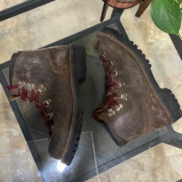 🔥1/2 OFF SUMMER SALE🔥 VINTAGE VASQUE Hiking Mountain Boots