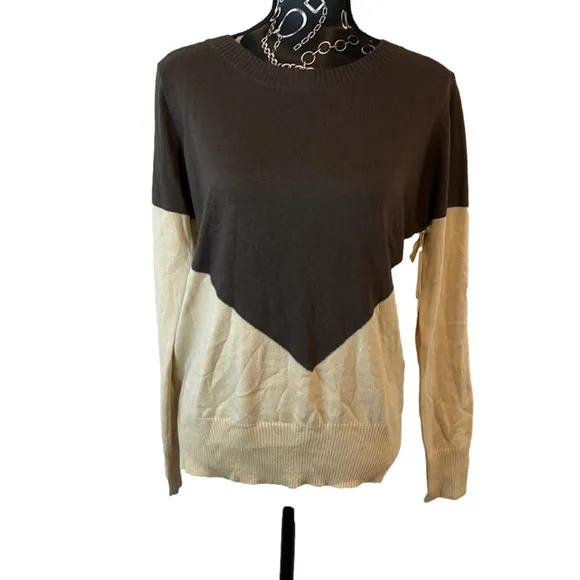 41 Hawthorn Presley Color block Button Back Sweater Women’s NWT