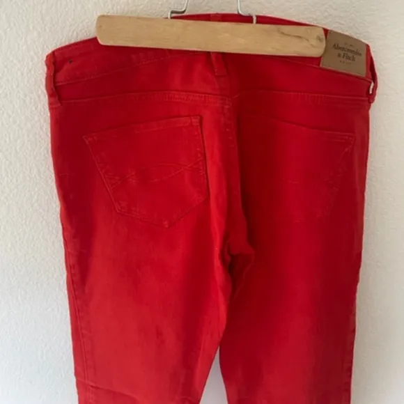 Abercrombie &amp; Fitch | NWOT Women's Neon Red/Orange Low-Rise Skinny Jeans ❤️