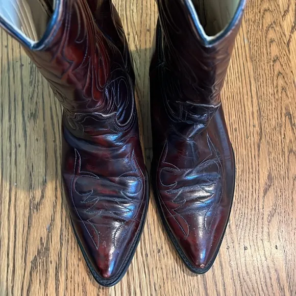 Acme Boots