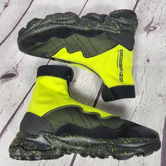Adidas Men's Size 7 Black Green Originals Ozweego Hiking Boots Sneakers