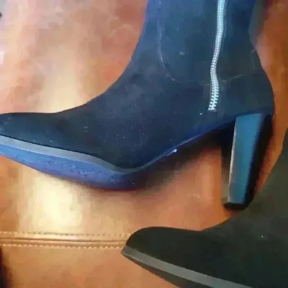 Adrienne Vittadini Black TARIK OVER THE KNEE Suede BOOT Women's Sz 8