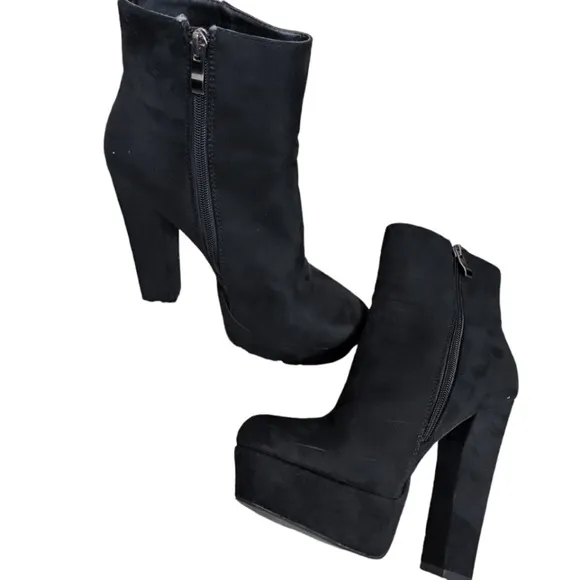 Akira Azalea Wang Suede Platform Boots