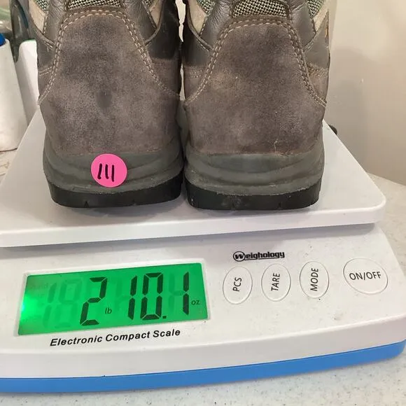 AKU Boots M 8.5 W 10 Unisex Mountaineering Hiking Waterproof Hiking Vibram Sole