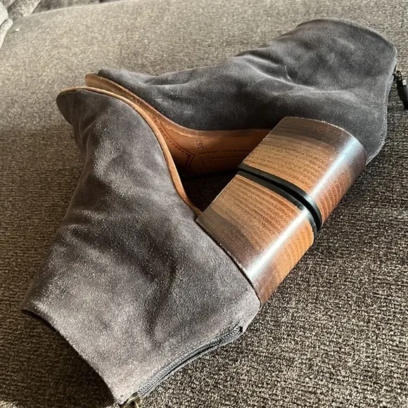 ALBERTO FERMANI SOLARA PEEP TOE SOFTY LAVAGNA ANKLE SUEDE BOOTS SIZE 36.5 US 6.5