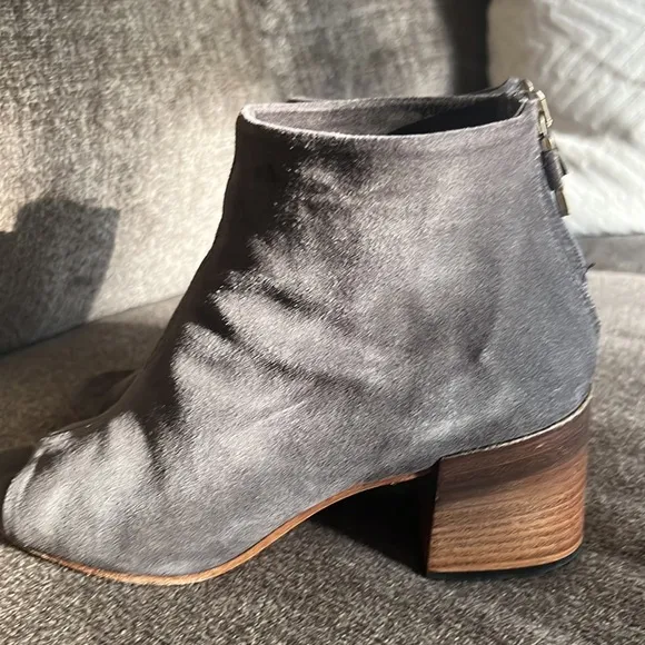 ALBERTO FERMANI SOLARA PEEP TOE SOFTY LAVAGNA ANKLE SUEDE BOOTS SIZE 36.5 US 6.5