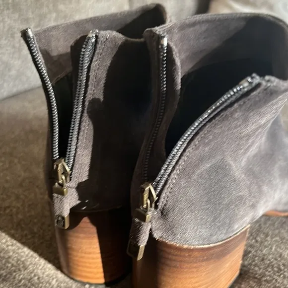 ALBERTO FERMANI SOLARA PEEP TOE SOFTY LAVAGNA ANKLE SUEDE BOOTS SIZE 36.5 US 6.5