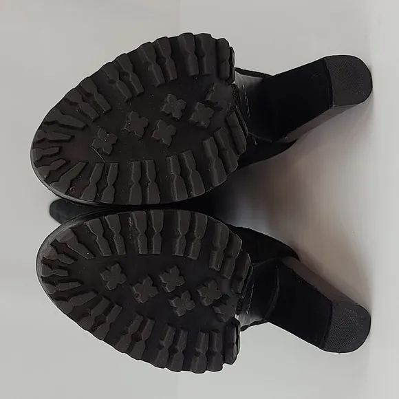 Aldo Acoecia Heeled Boots Black Suede Size 7