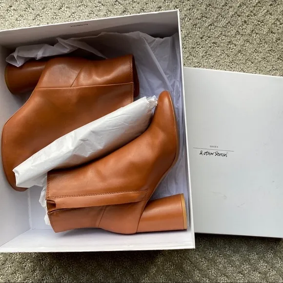 &amp; other stories Almond Toe Leather Ankle Boots