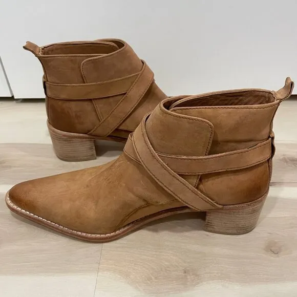 &quot;Back Loop&quot; Pointed Boot by Free People Women's Size 41 EU/ 10 US Tan/Brown