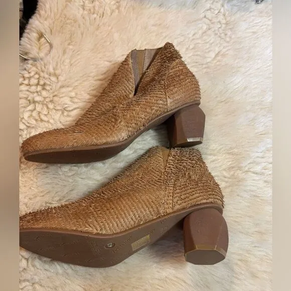 Antelope Adora Brown Bootie size 40 or 9.5