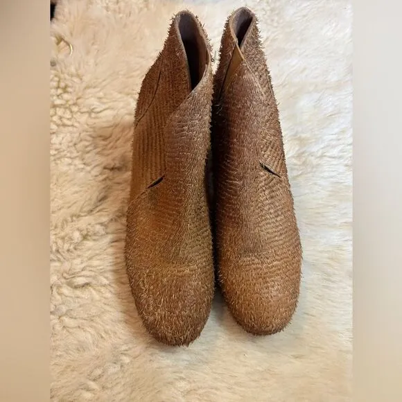 Antelope Adora Brown Bootie size 40 or 9.5