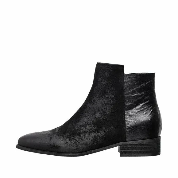 Anthropologie Antelope L04 Caddie Ankle Boots Bootie Black Sz 39 / 8.5 NEW $219