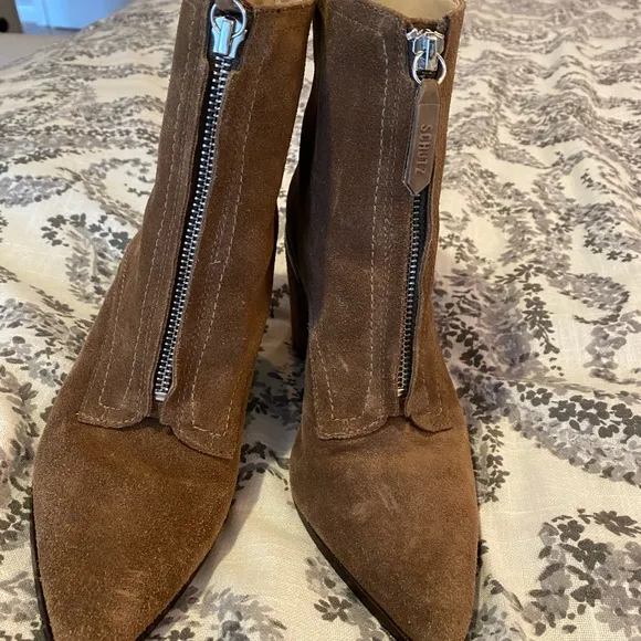Anthropologie Nayra Schutz Zip Front Ankle Boots Size 8