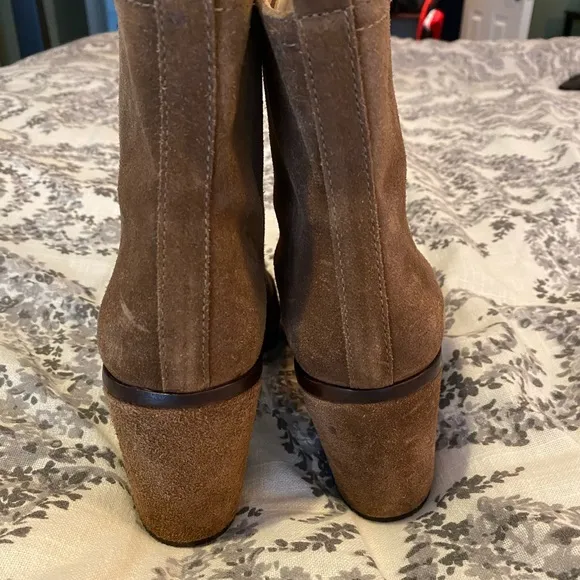 Anthropologie Nayra Schutz Zip Front Ankle Boots Size 8
