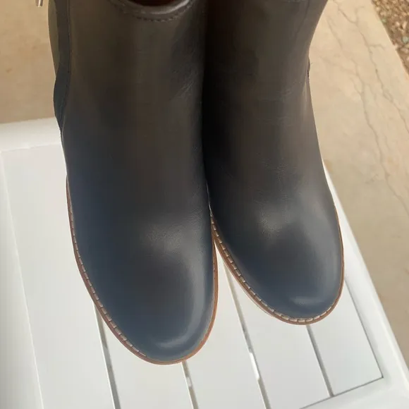 Antonio Melani black leather wood clog boots size 5.5 M
