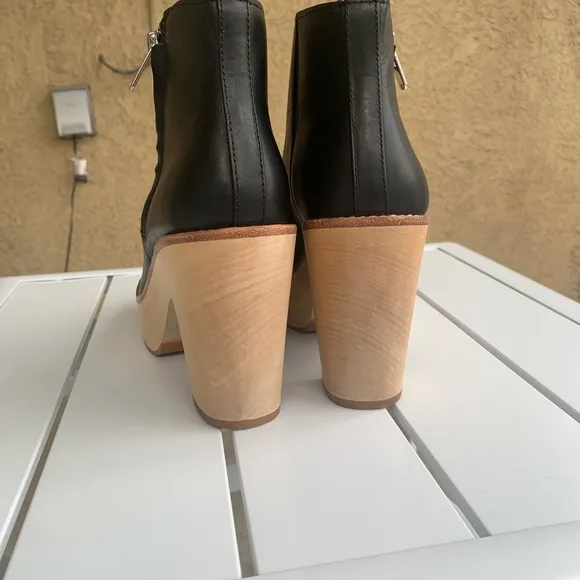 Antonio Melani black leather wood clog boots size 5.5 M