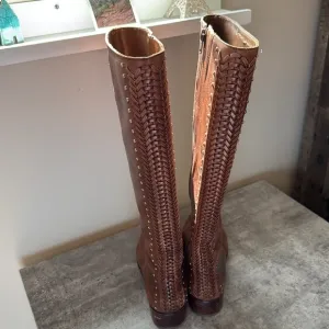 Antonio Melani boots size 7.5