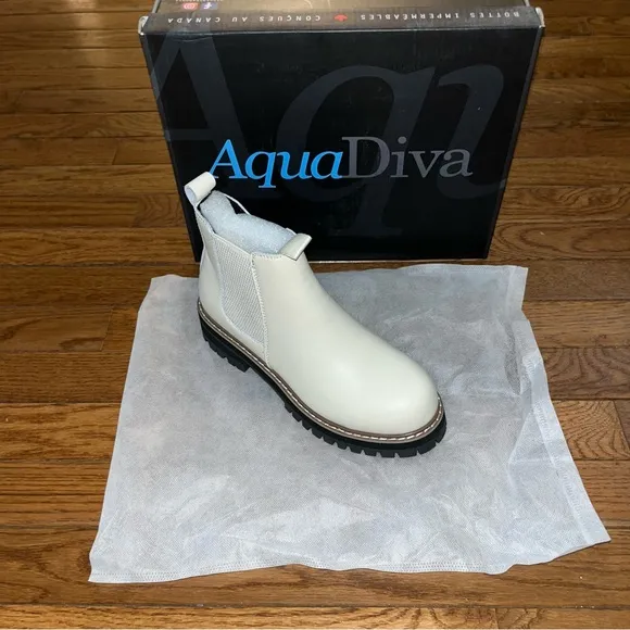 Aqua Diva Leather Waterproof Chelsea Boots White Womens EU Size 36