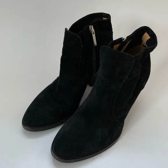 Aquatalia Black Suede Ankle Boots Booties Size 8
