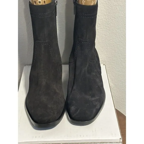 Aquatalia Black Suede Ankle Chelsea Boots‎ Square Toe With Zipper  8.5 MSRP $550
