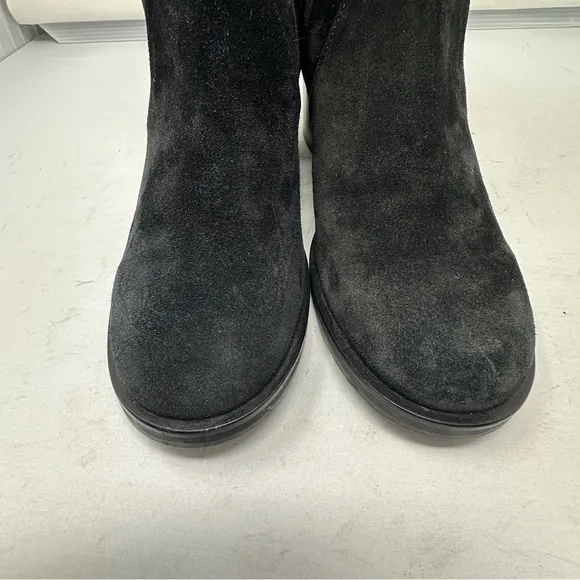 Aquatalia Brigitte Luxe Water Resistant Bootie Suede Leather Size 8 1/2 GUC