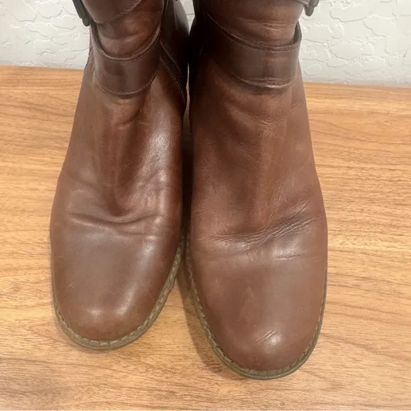 Aquatalia Brown Leather Ankle Boots Womens 8.5 Chunky Heel Buckle Knit Back