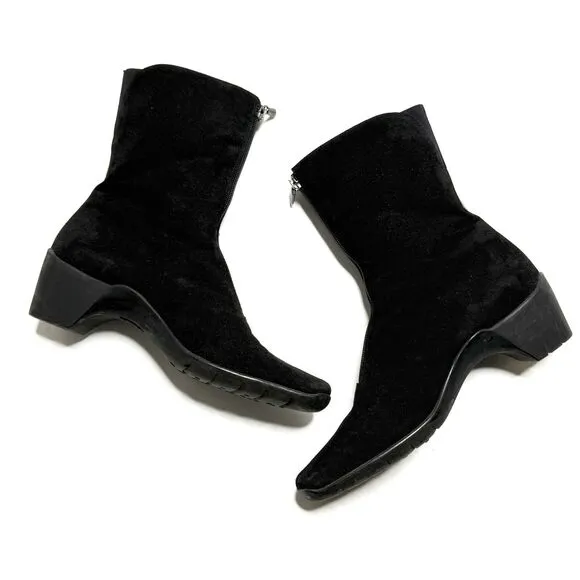 Aquatalia Marvin K Women’s 9.5 Black Boots Ankle Bootie Square Toe Suede Leather