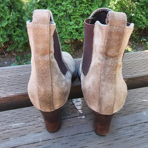 Aquatalia Suede Ankle Boots Booties Made In Italy 🇮🇹 Size 7.5