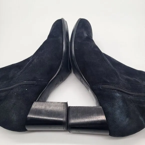 Aquatalia Women's SZ 7 Darianna Black Suede Chunky Heeled Boots Booties #410259