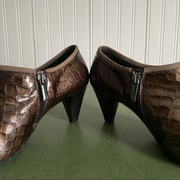 Aquatalia W'Proof Ankle Boots in Croc Effect Leather w Metallic Finish