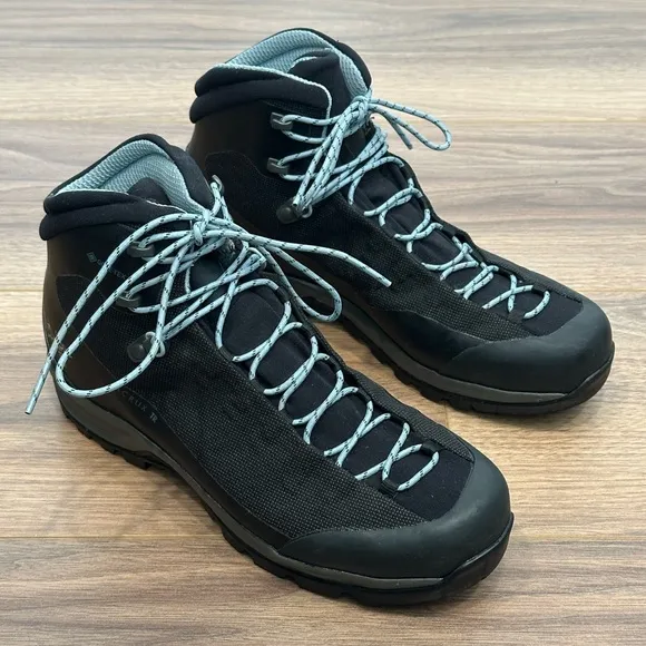 Arc'teryx Women's Acrux TR Gore-Tex Hiking Boots in Black - Size 9