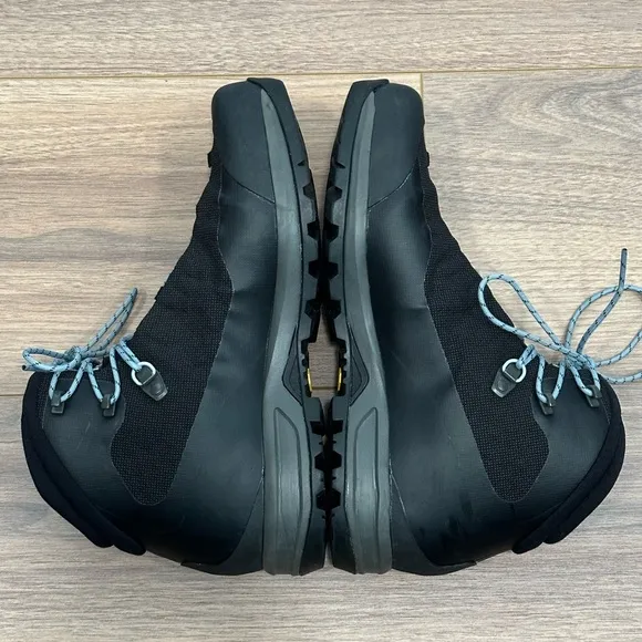 Arc'teryx Women's Acrux TR Gore-Tex Hiking Boots in Black - Size 9