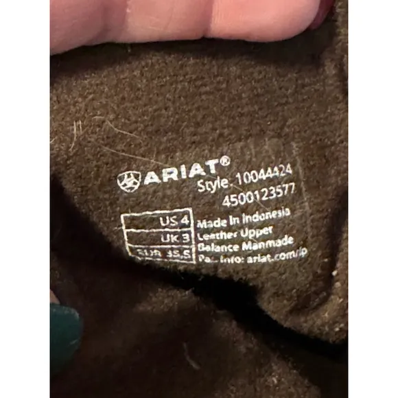 ARIAT BOYS' ROUND UP WESTERN BOOTS - BROAD SQUARE TOE SIZE 4​