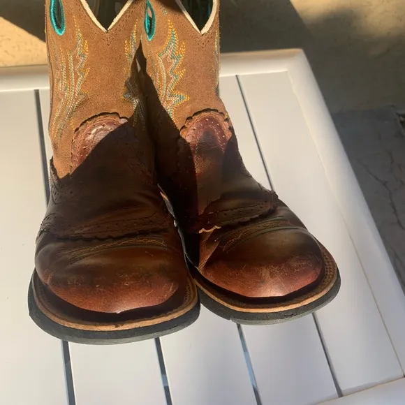 Ariat brown leather and suede western boots size 8B