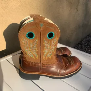 Ariat brown leather and suede western boots size 8B