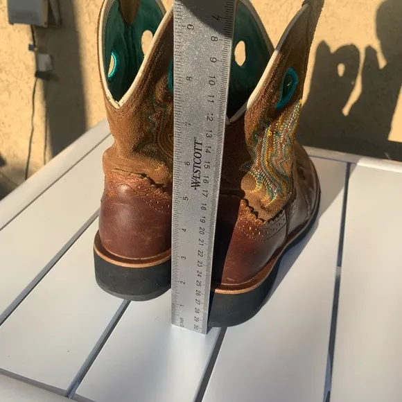 Ariat brown leather and suede western boots size 8B