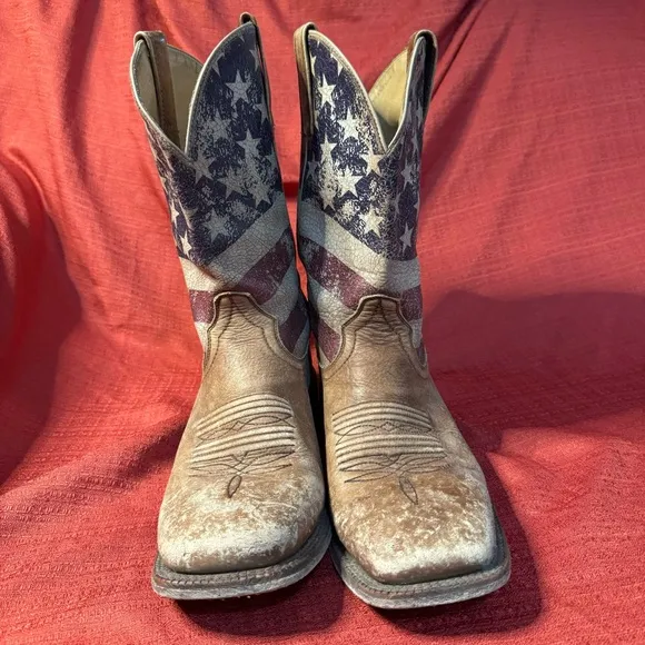 ARIAT Circuit American Flag Western Boots, Distressed Leather Men’s Size 9D, EUC