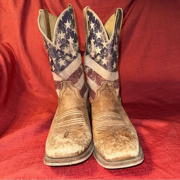 ARIAT Circuit American Flag Western Boots, Distressed Leather Men’s Size 9D, EUC