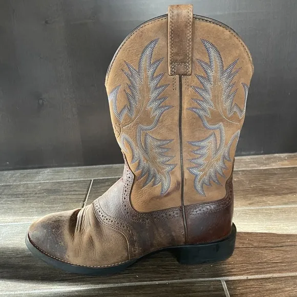 Ariat Cowboy Boots Mens 10 D Brown Leather Blue Embroidery Heritage Western